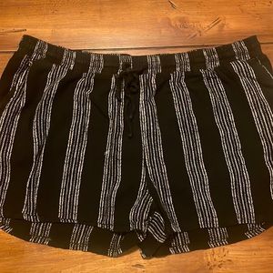 Women’s Linen Shorts. Super Comfy and lightweight. Black with white stripes.